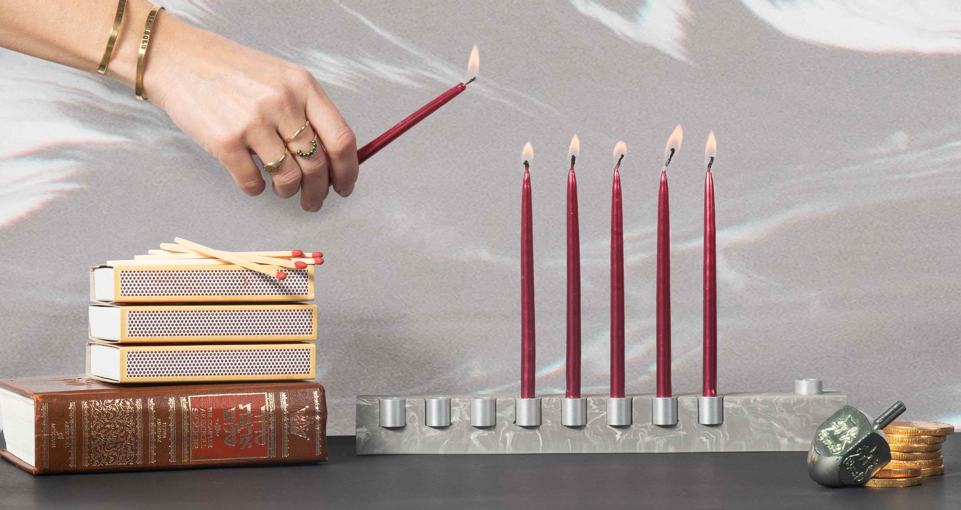 LICHT - SLEEK MENORAH