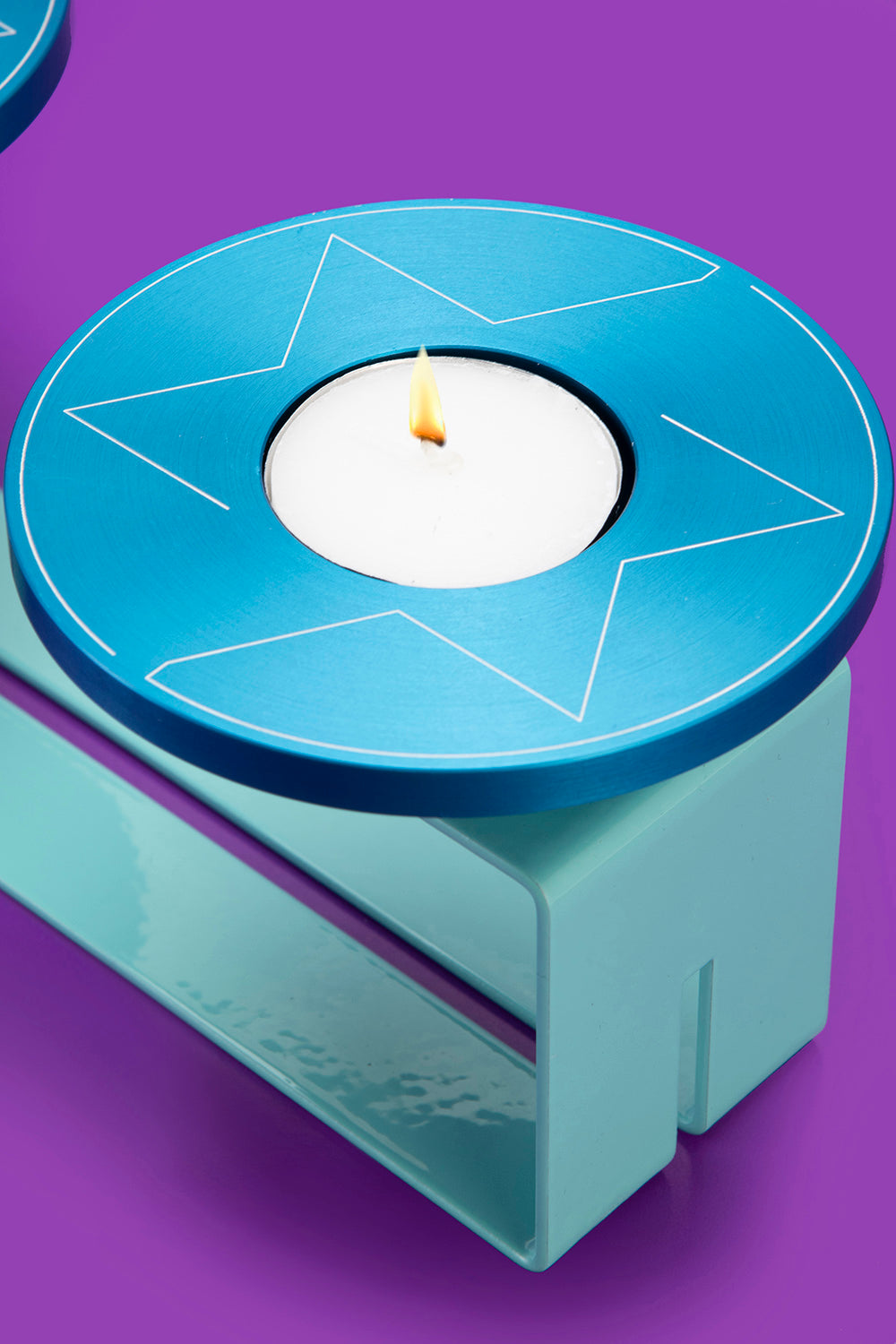 MESHUGGENEH - TEA LIGHT CANDLE HOLDER