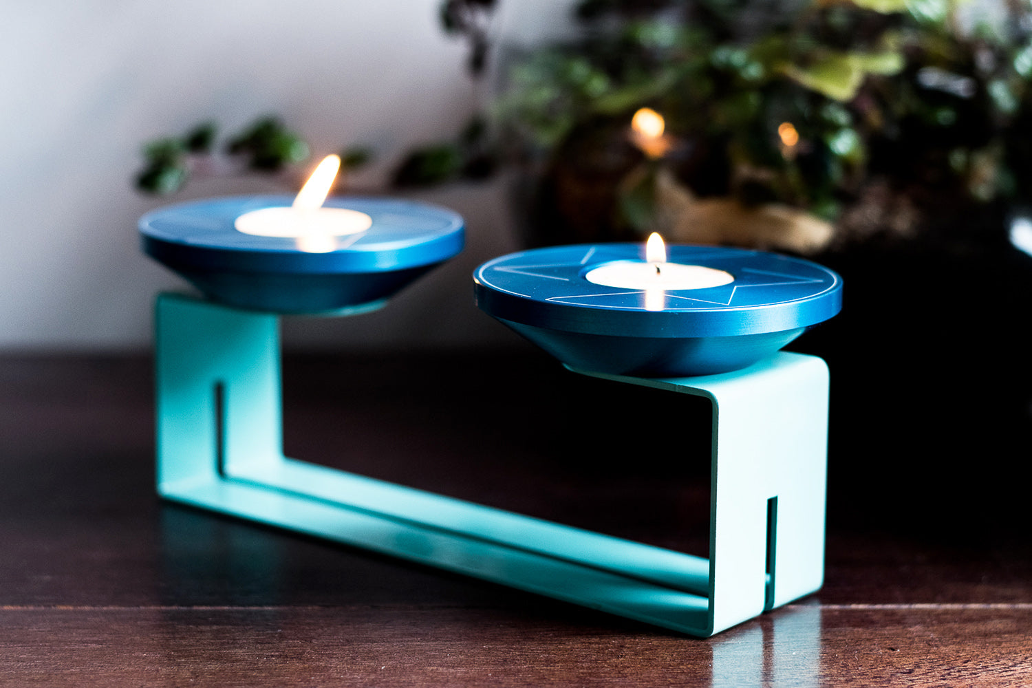 MESHUGGENEH - TEA LIGHT CANDLE HOLDER